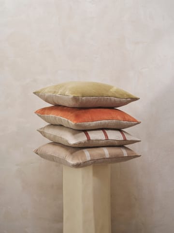 Senti Stripe tyyny 50x50 cm - Dark sand-linen - Ferm Living