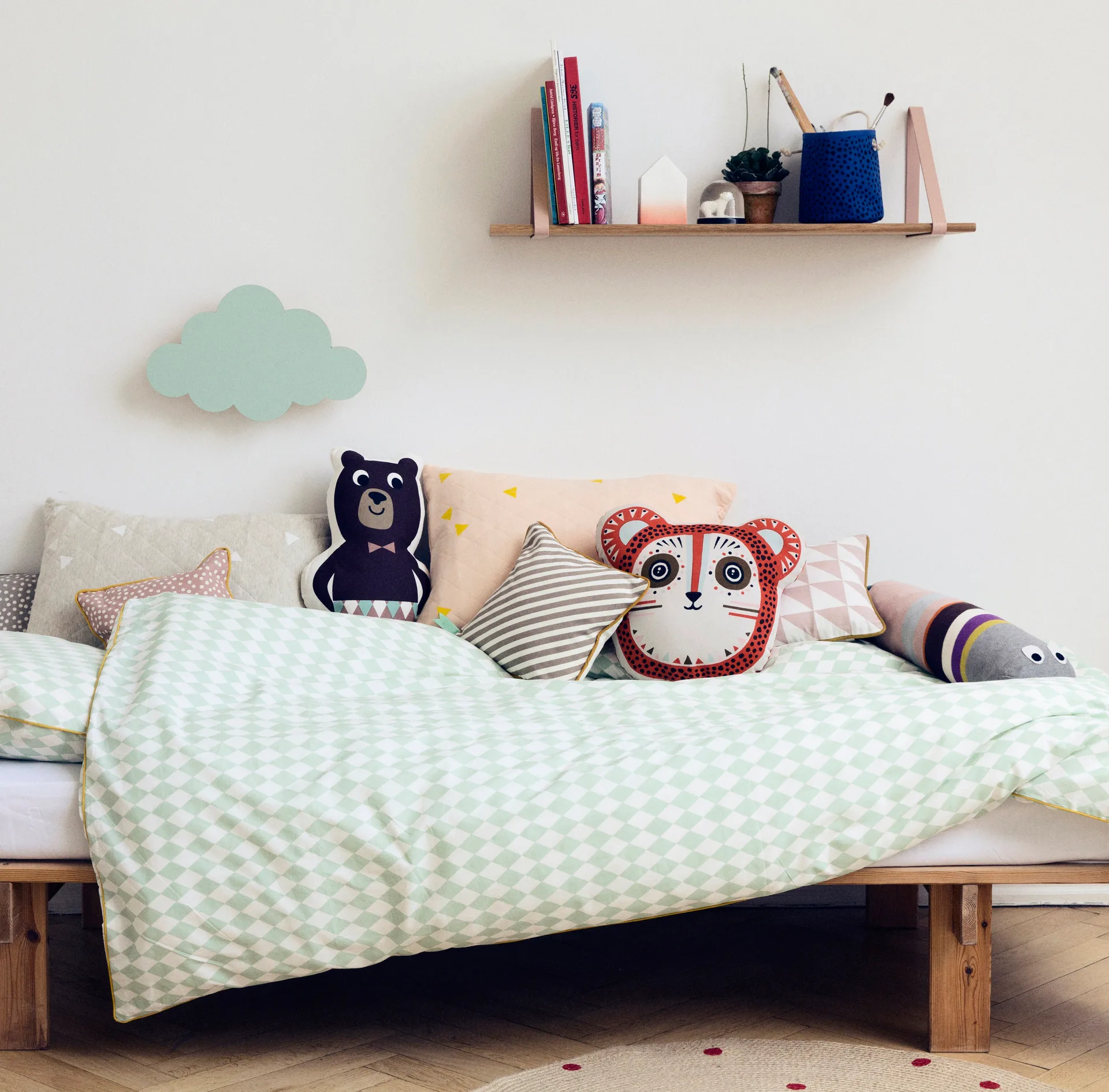 Shelf-hyllytaso, öljytty tammi Ferm Living