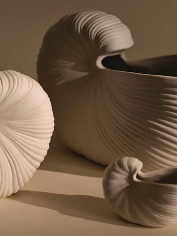 Shell ruukku - Off-white, 23x11,5x16 cm - Ferm Living