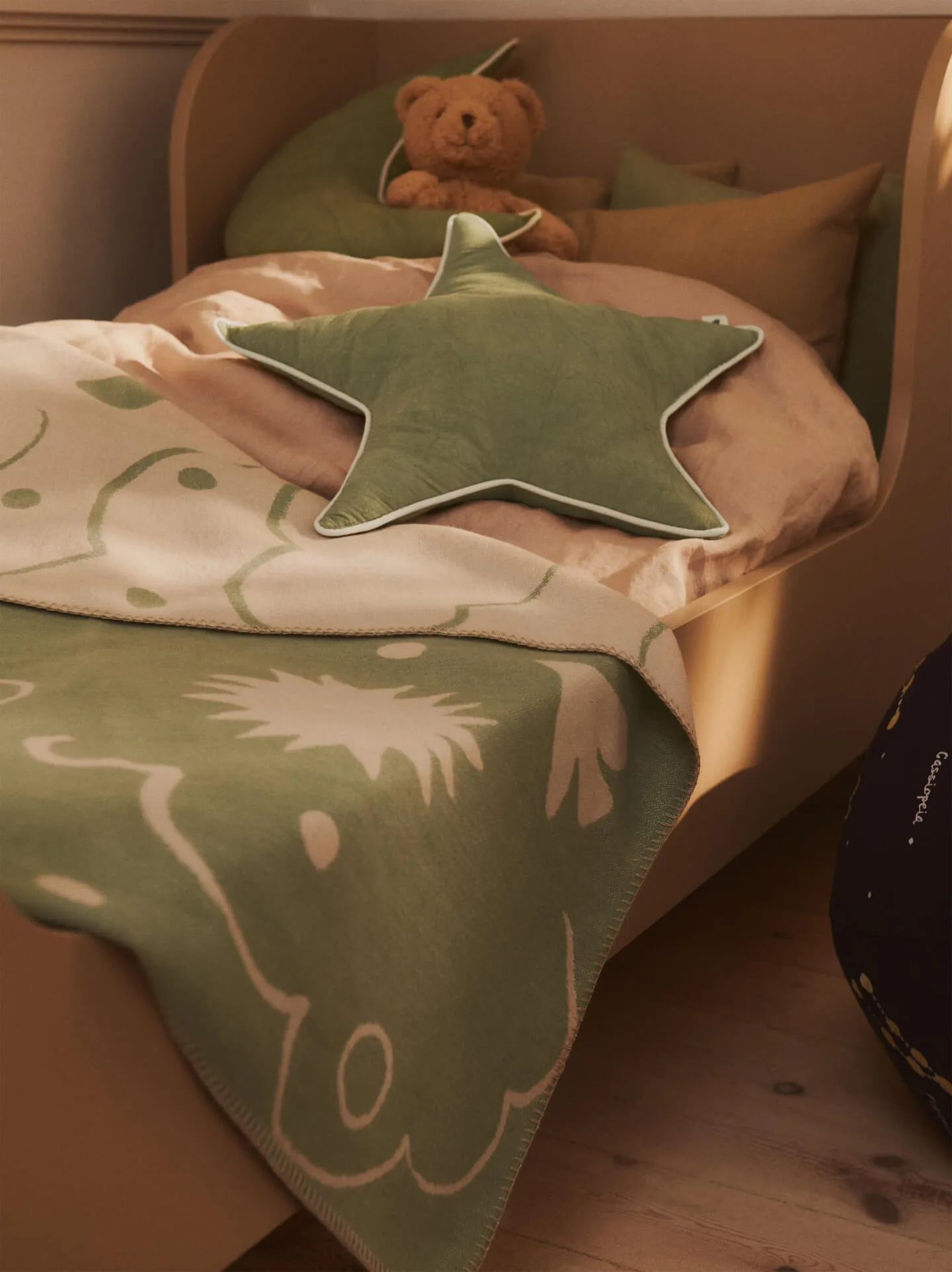 Skye viltti, Tea green-parchment, 80x120 cm Ferm Living