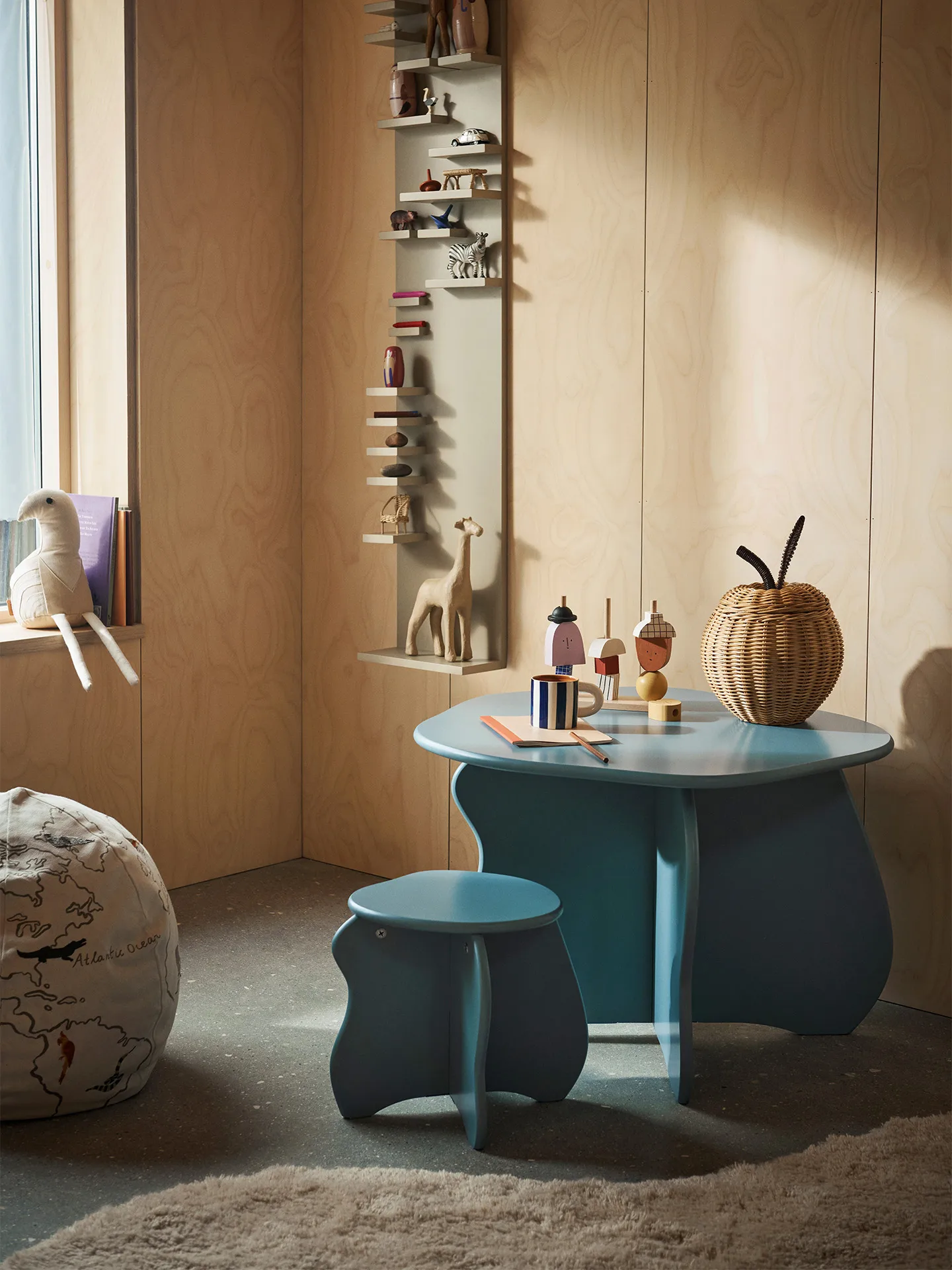 Slope pöytä, Myrsky Ferm Living