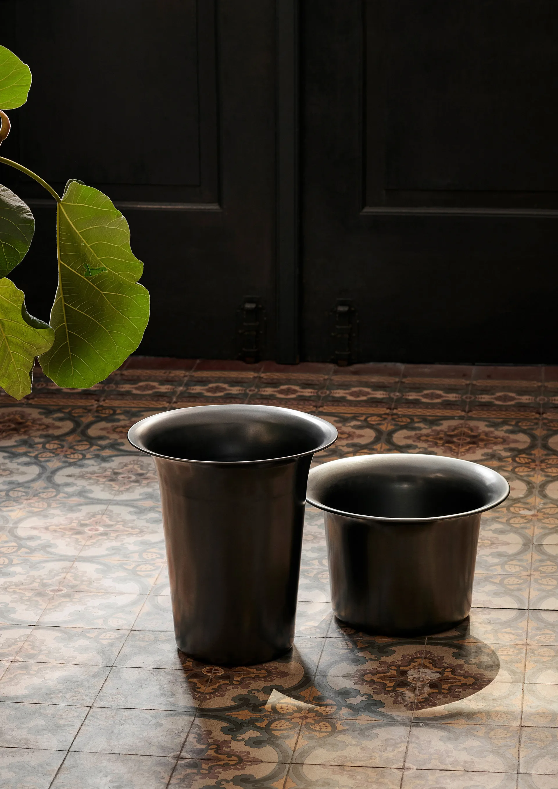 Spun alu kori korkea Ø 35 cm, Blackened Aluminium Ferm Living