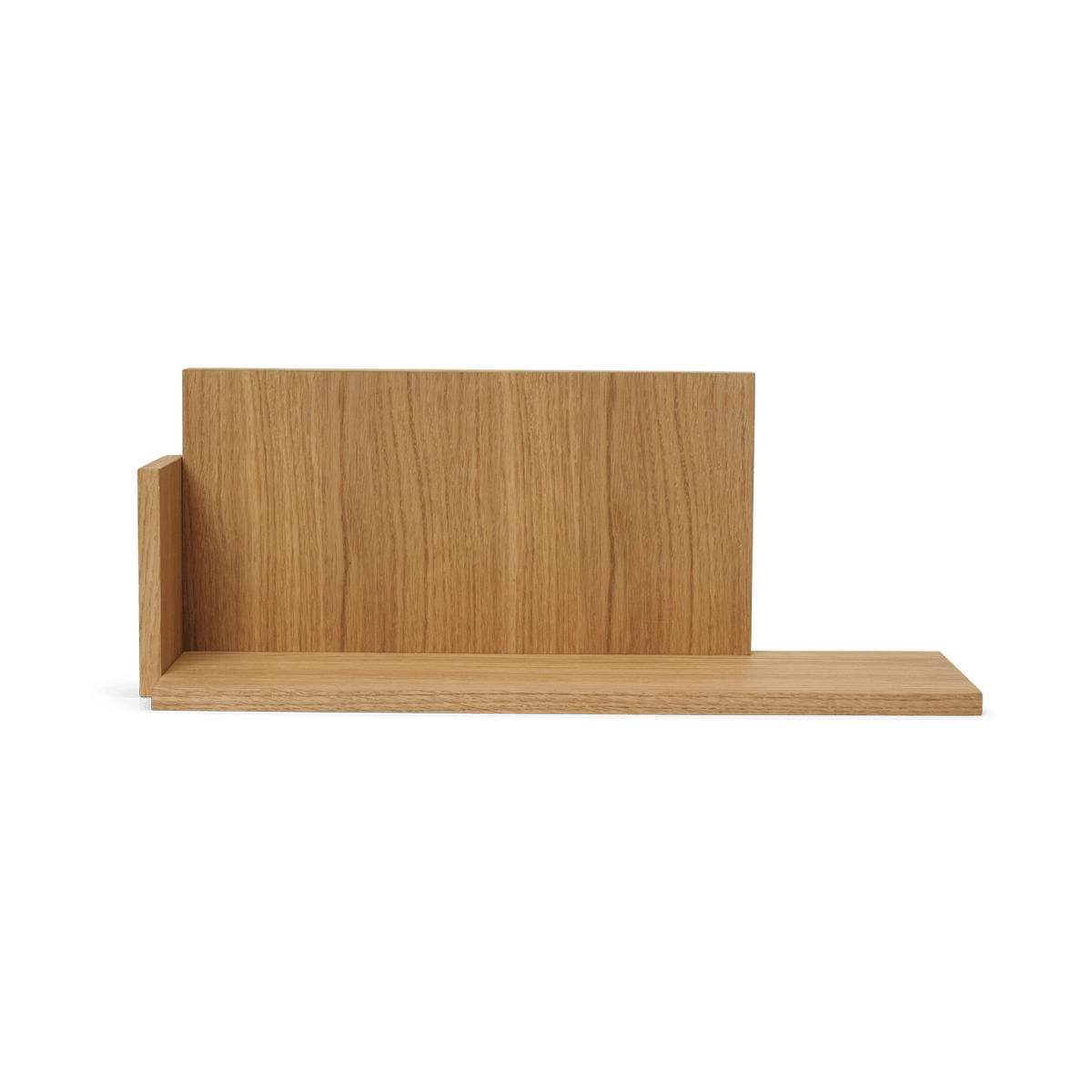 Ferm Living Stagger hylly low Oiled Oak | Skandinaavinen Sisustus | Hyllyt & Hyllyjärjestelmät | Ruskea