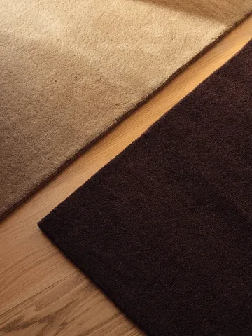 Stille tuftattu matto - Dark pecan, 140x200 cm - Ferm Living