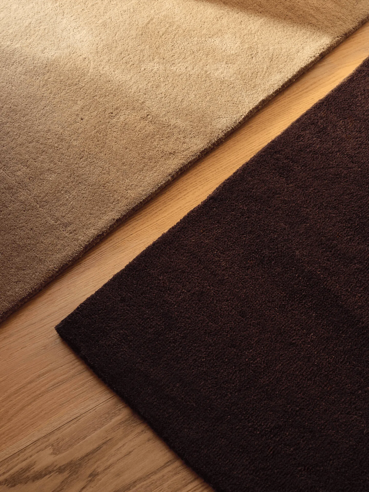 Stille tuftattu matto, Dark pecan, 80x200 cm Ferm Living