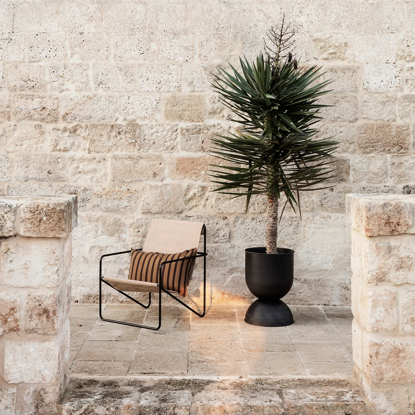 True tyyny 40 x 60 cm, Sugar-kelp black Ferm Living