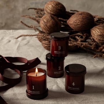 Tuoksullinen adventtikynttilä, 4-pakkaus - Punaruskea - Ferm Living