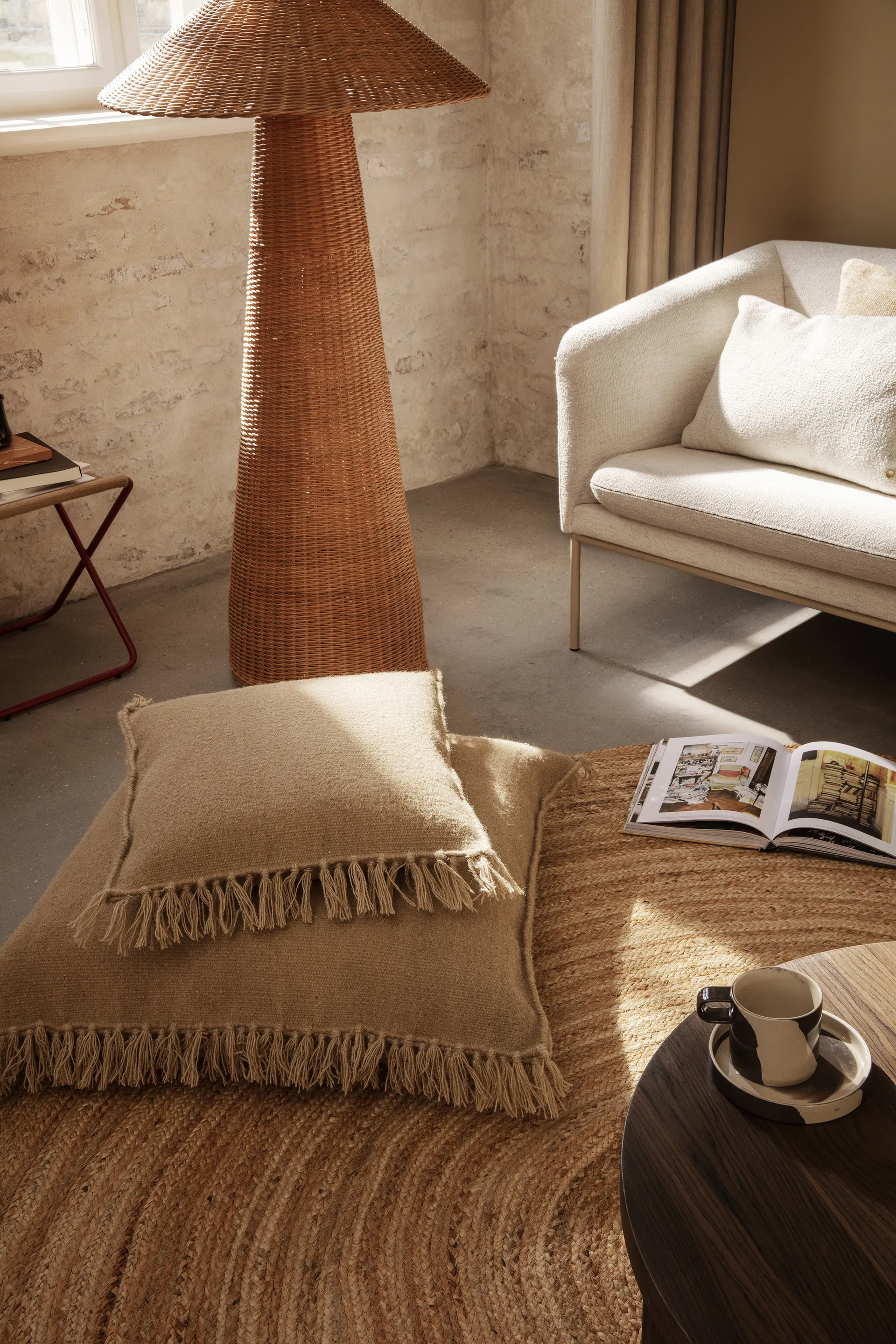Turn nojatuoli, Cashmere bouclé offwhite Ferm Living