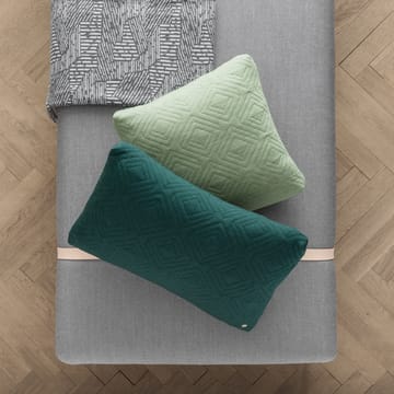 Turn sohvasänky - Kangas fiord by kvadrat bordeaux, musta runko - ferm LIVING