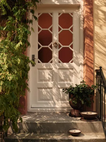 Vei ulkovalot - Ruskea, Ø30×12,5 cm - Ferm Living