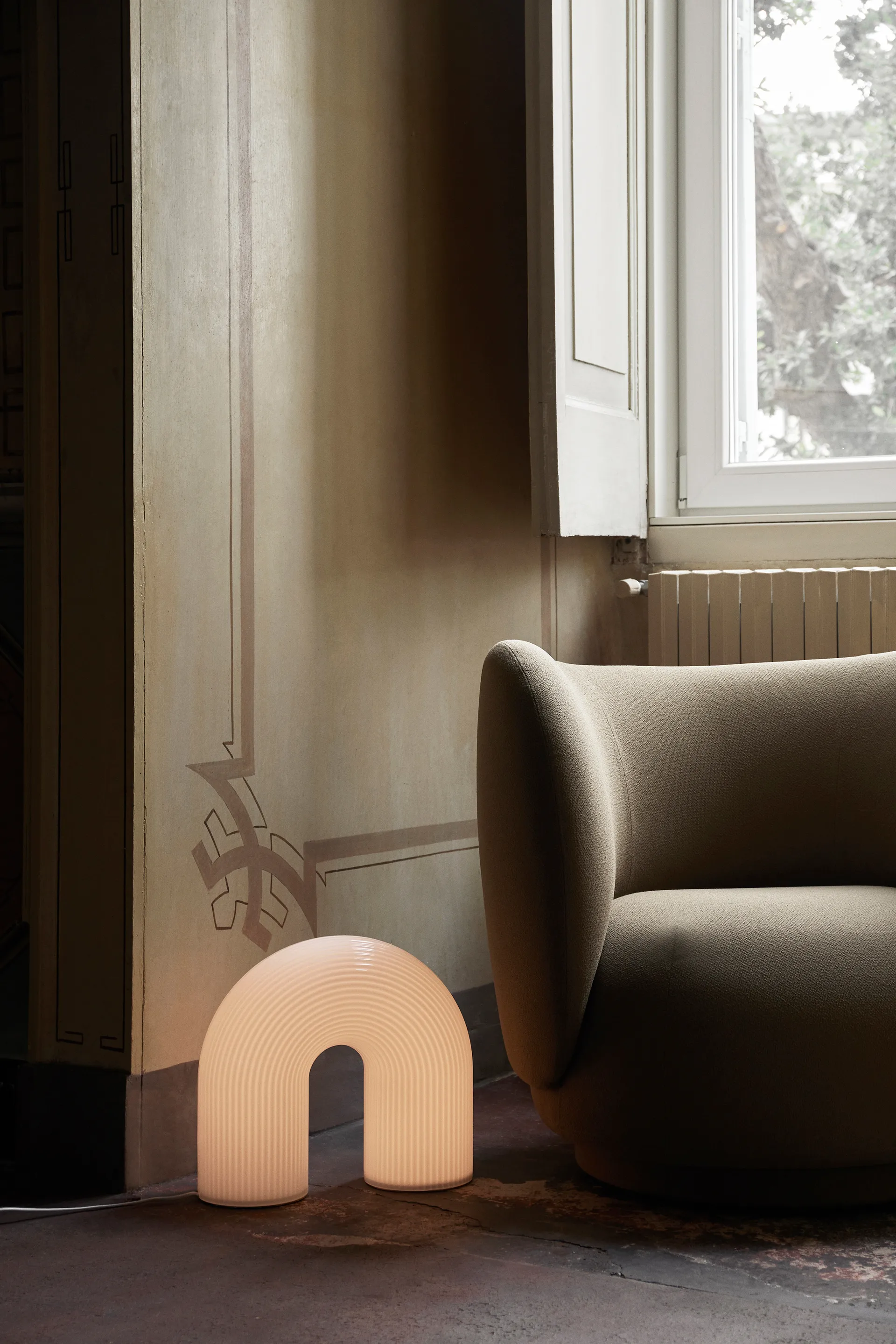 Vuelta lattiavalaisin 40 x 16 x 36 cm, White Ferm Living