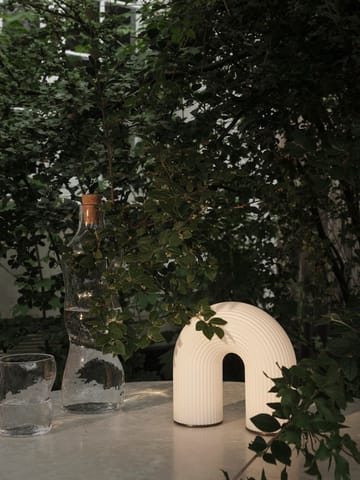 Vuelta portable pöytävalaisin - White - Ferm Living