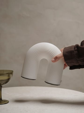 Vuelta portable pöytävalaisin - White - Ferm Living
