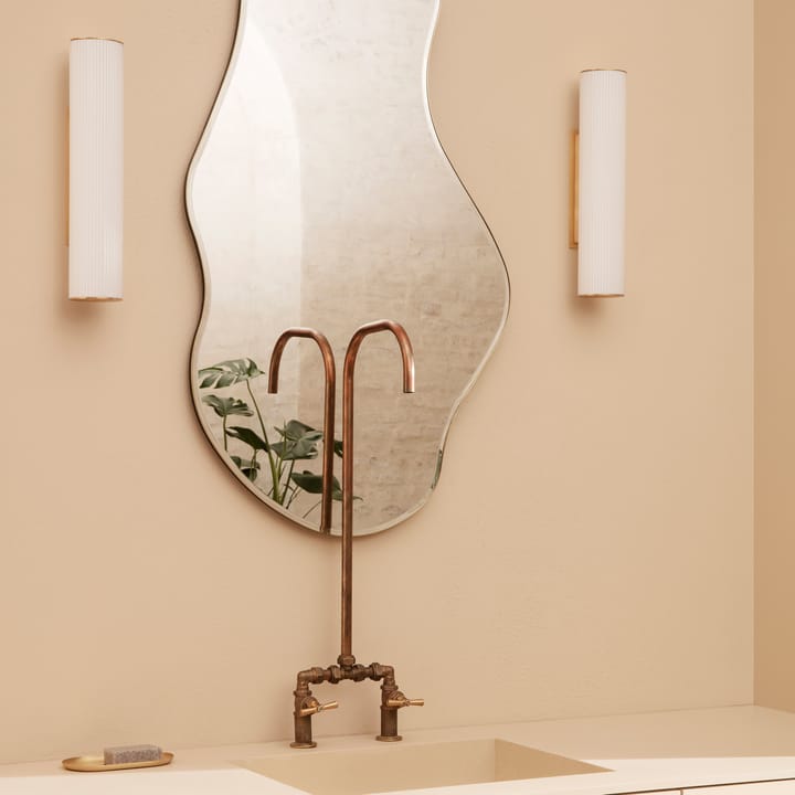 Vuelta seinävalaisin 40 cm, Valkoinen-Messinki Ferm Living