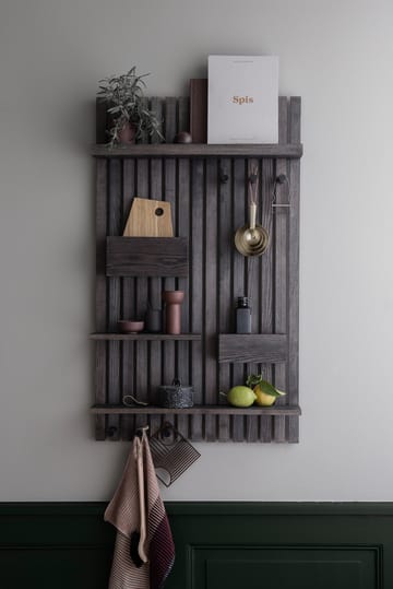 Wooden multi shelf hylly - Tummapetsattu saarni - Ferm Living