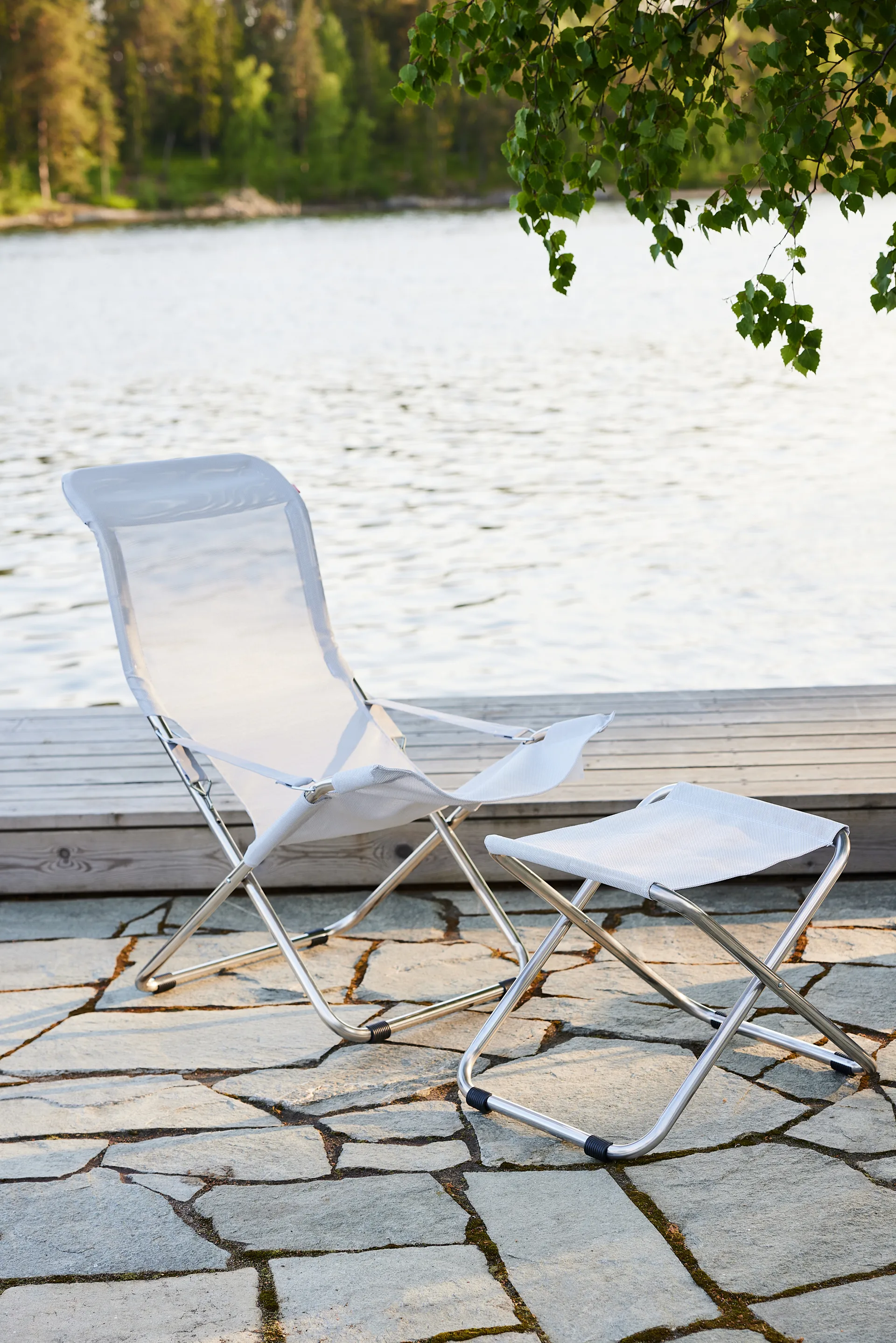 Fiesta aurinkotuoli, Valkoinen Fiam