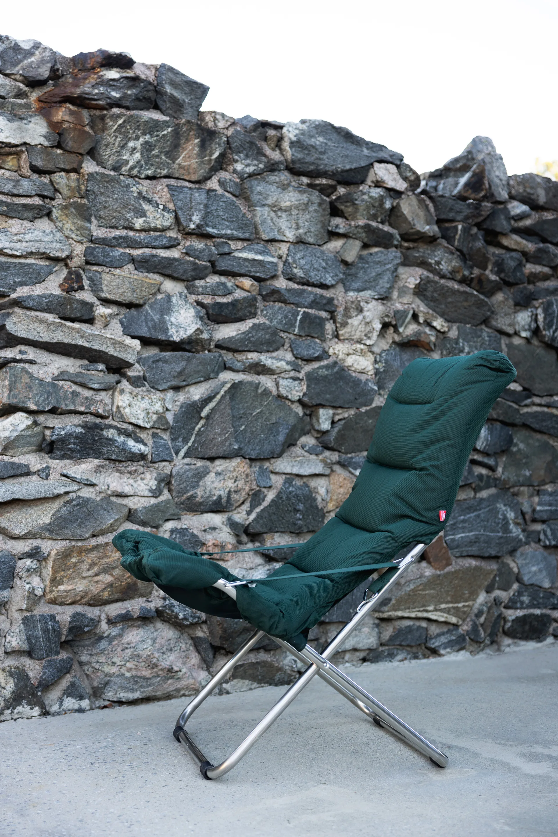 Fiesta Soft aurinkotuoli, Kangas dark green-alumiinirunko Fiam