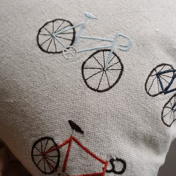Bicycles tyynynpäällinen 48x48 cm - Beige - Fine Little Day