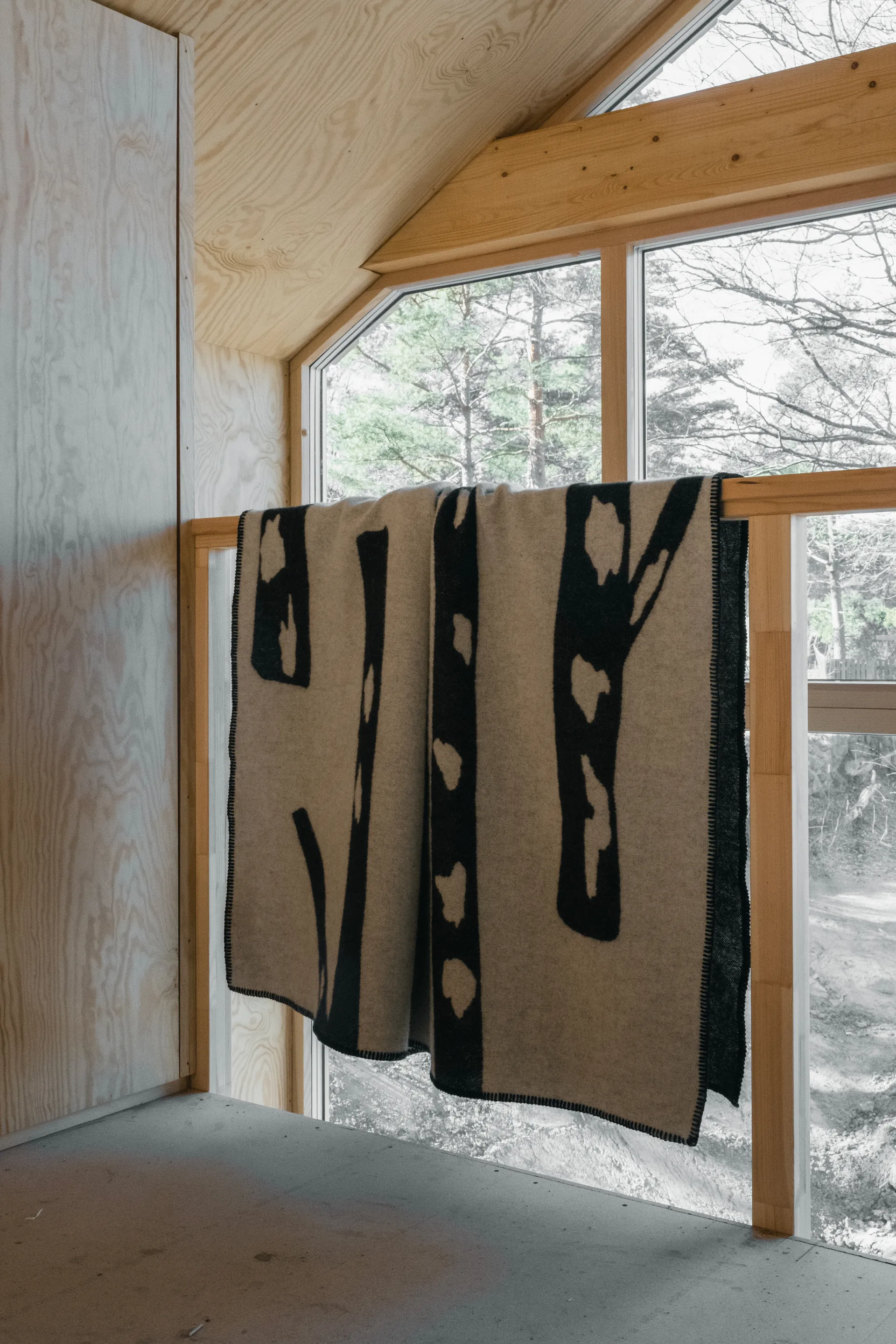 Birch viltti 130x180 cm, Musta valkoinen Fine Little Day