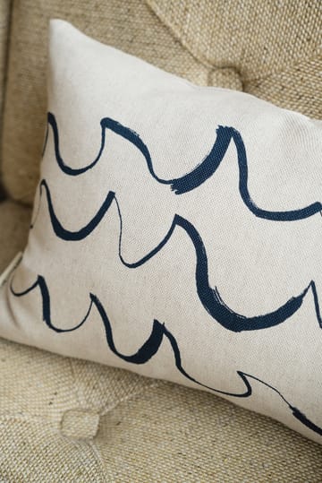 Wave tyynynpäällinen 38 x 58 cm - Sininen - Fine Little Day