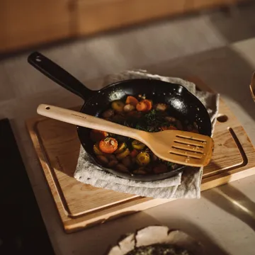 Folken paistinlasta - Urinnoilla - Fiskars