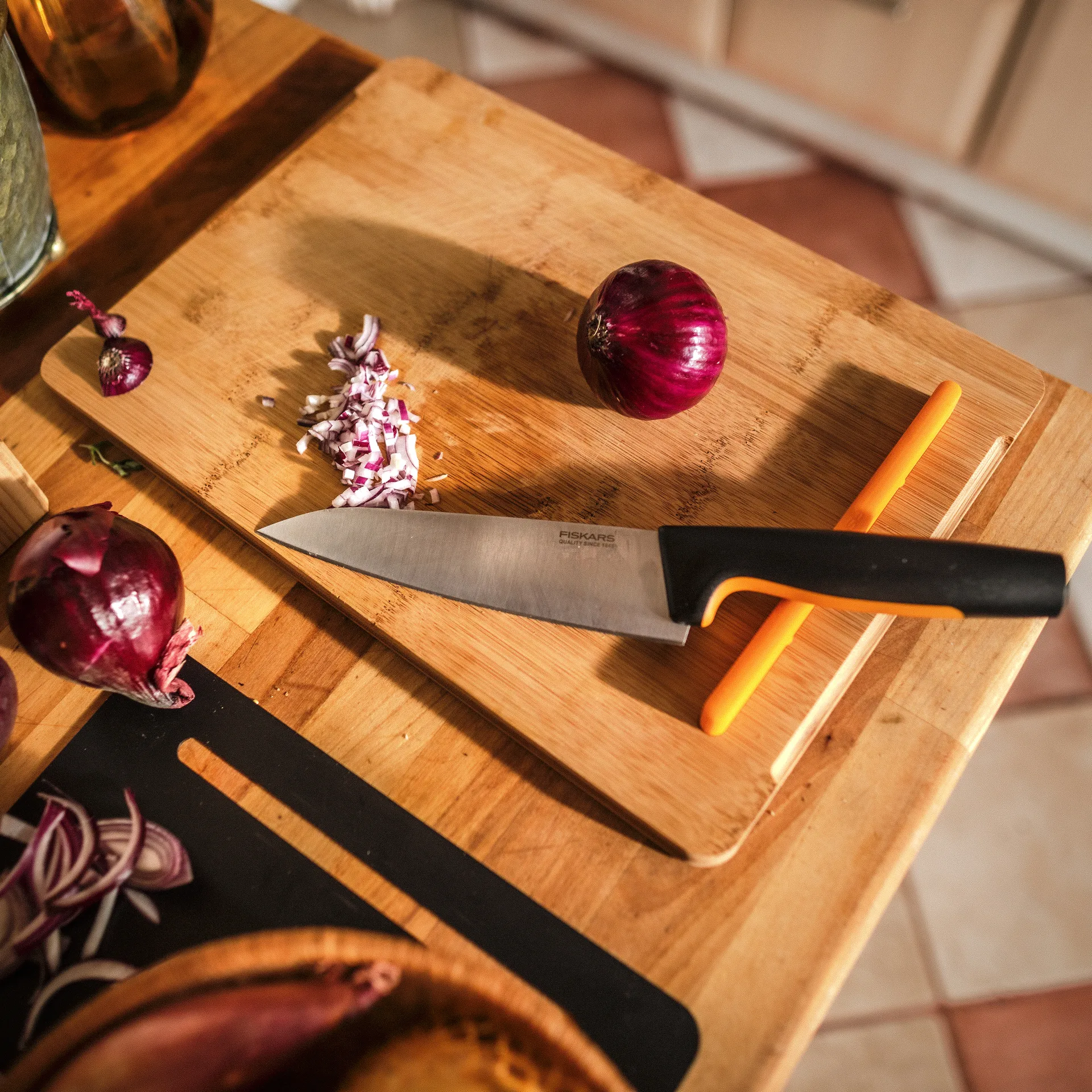 Functional Form -kokkiveitsi, 16 cm Fiskars