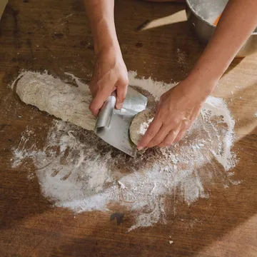 Functional Form taikinaskaavin - Metalli-silikoni, 2 osaa - Fiskars