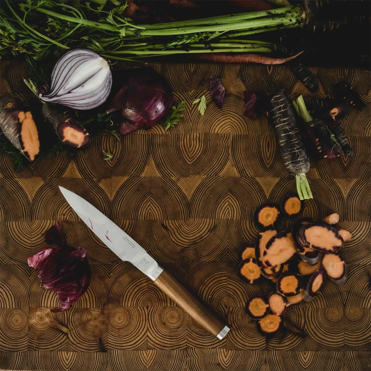 Norden kokkiveitsi + vihannesveitsi veitsisetti 2 osaa, Ruostumaton teräs-koivu Fiskars