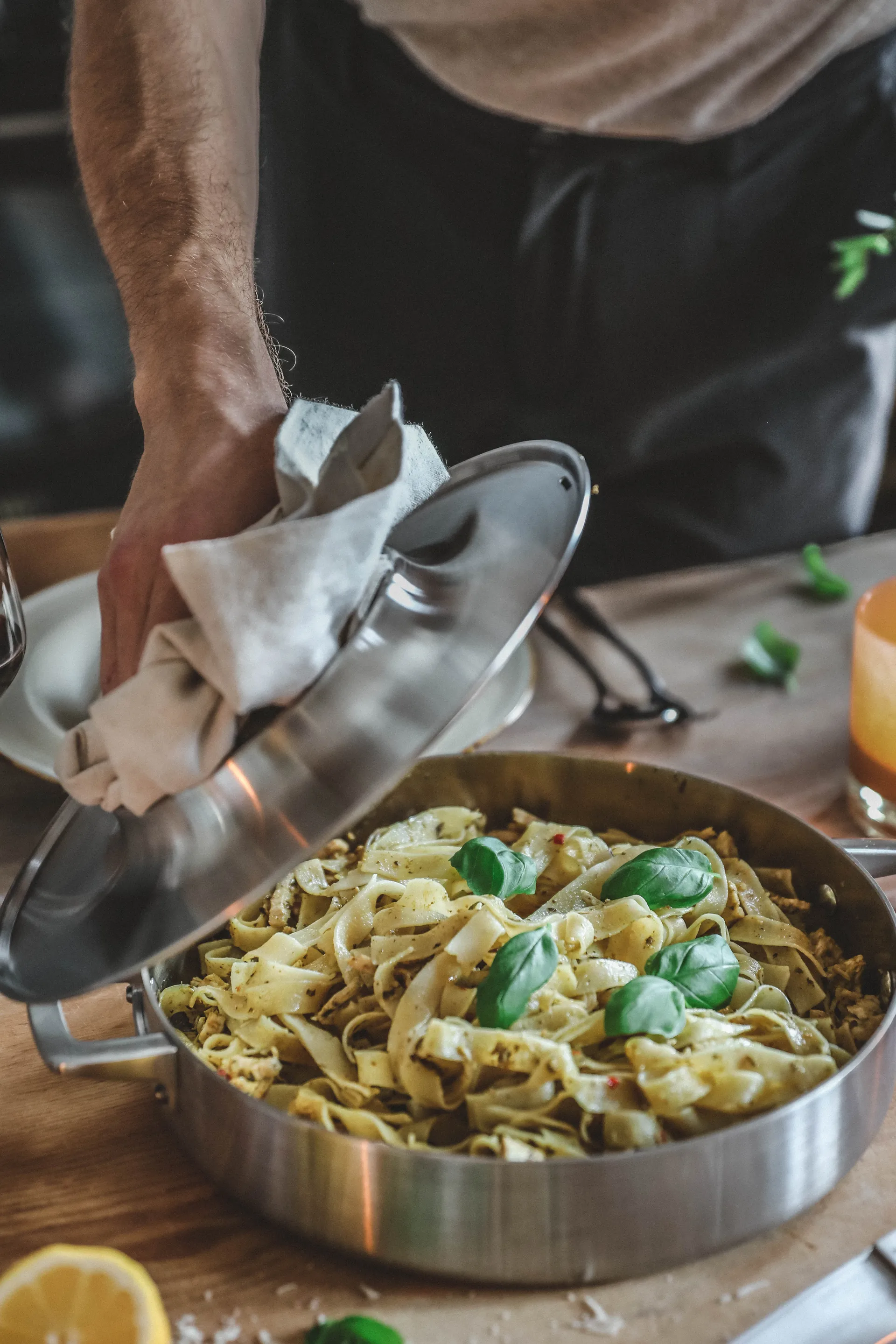 Norden uunipannu ruostumaton teräs, 28 cm Fiskars