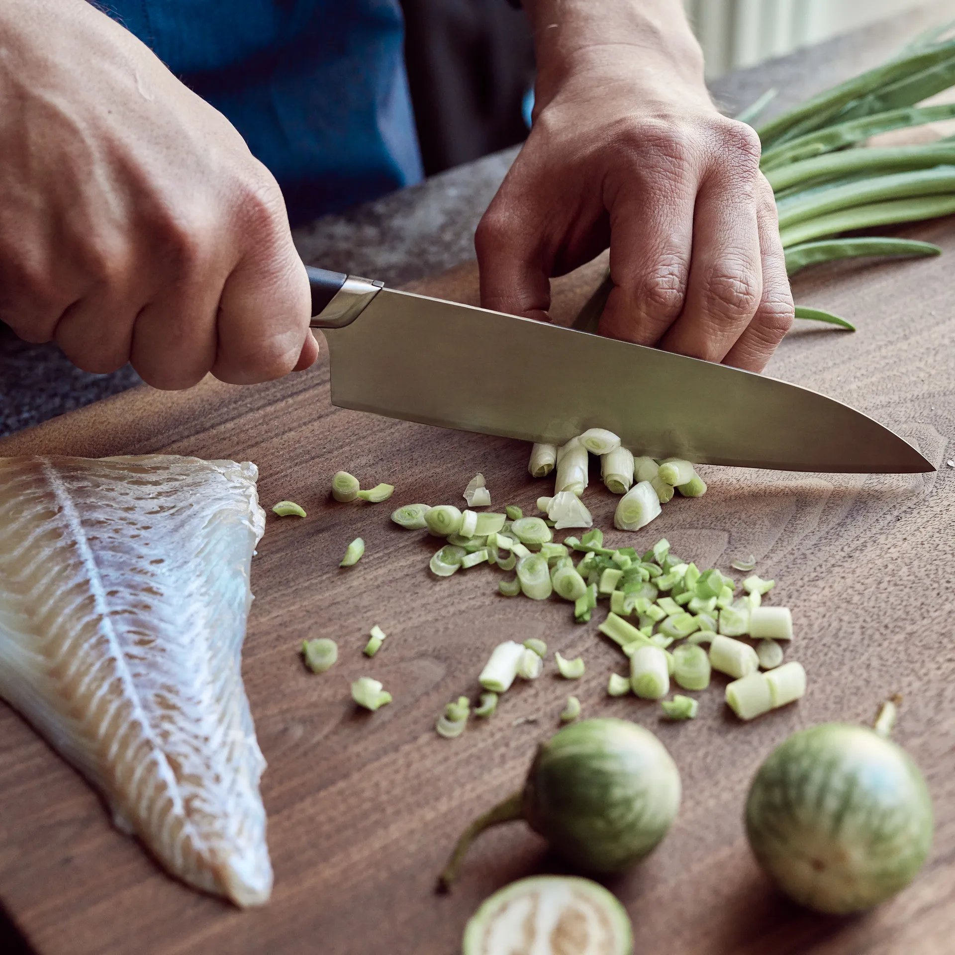 Titanium kokkiveitsi 20 cm, Musta Fiskars