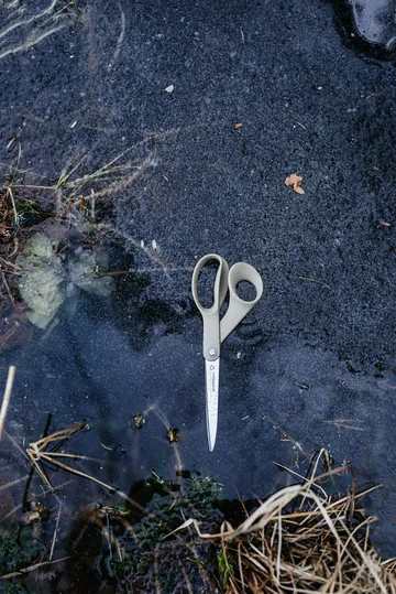 Yleissaksi kierrätetystä materiaalista - 21 cm - Fiskars