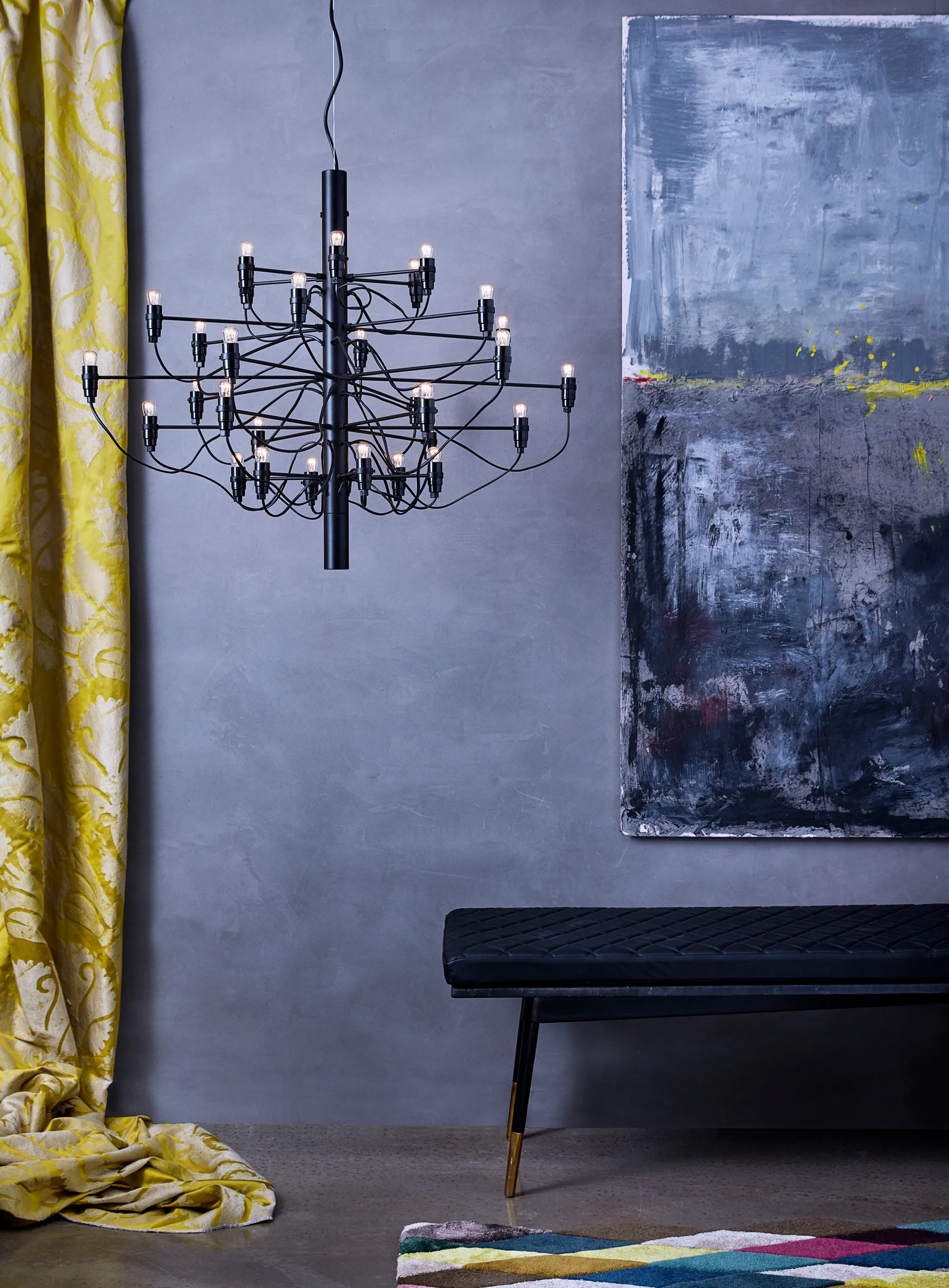 2097 Sarfatti kattokruunu, Mattsvart 30 lamppua Flos