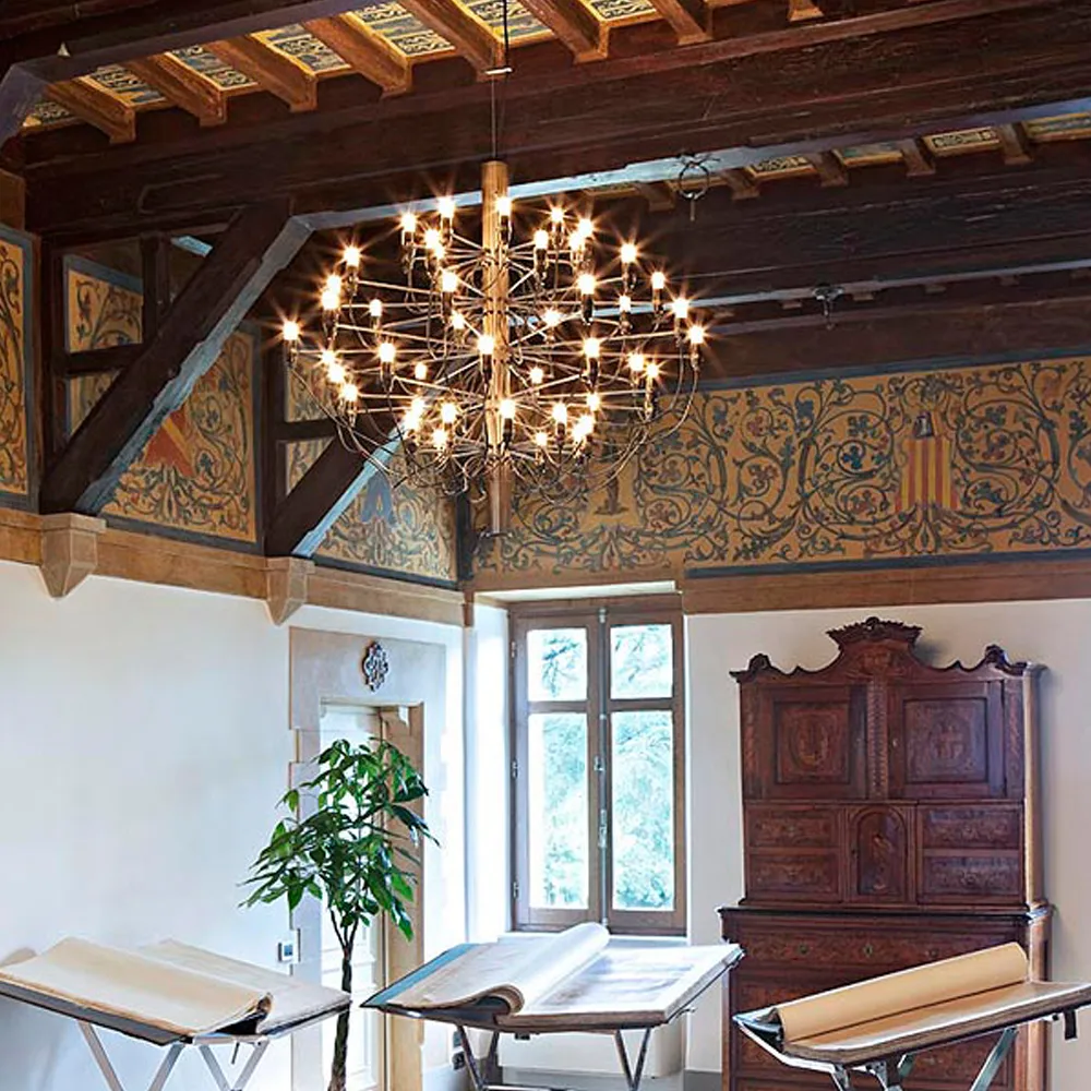 2097 Sarfatti kattokruunu, Messinki 50 lamppua Flos