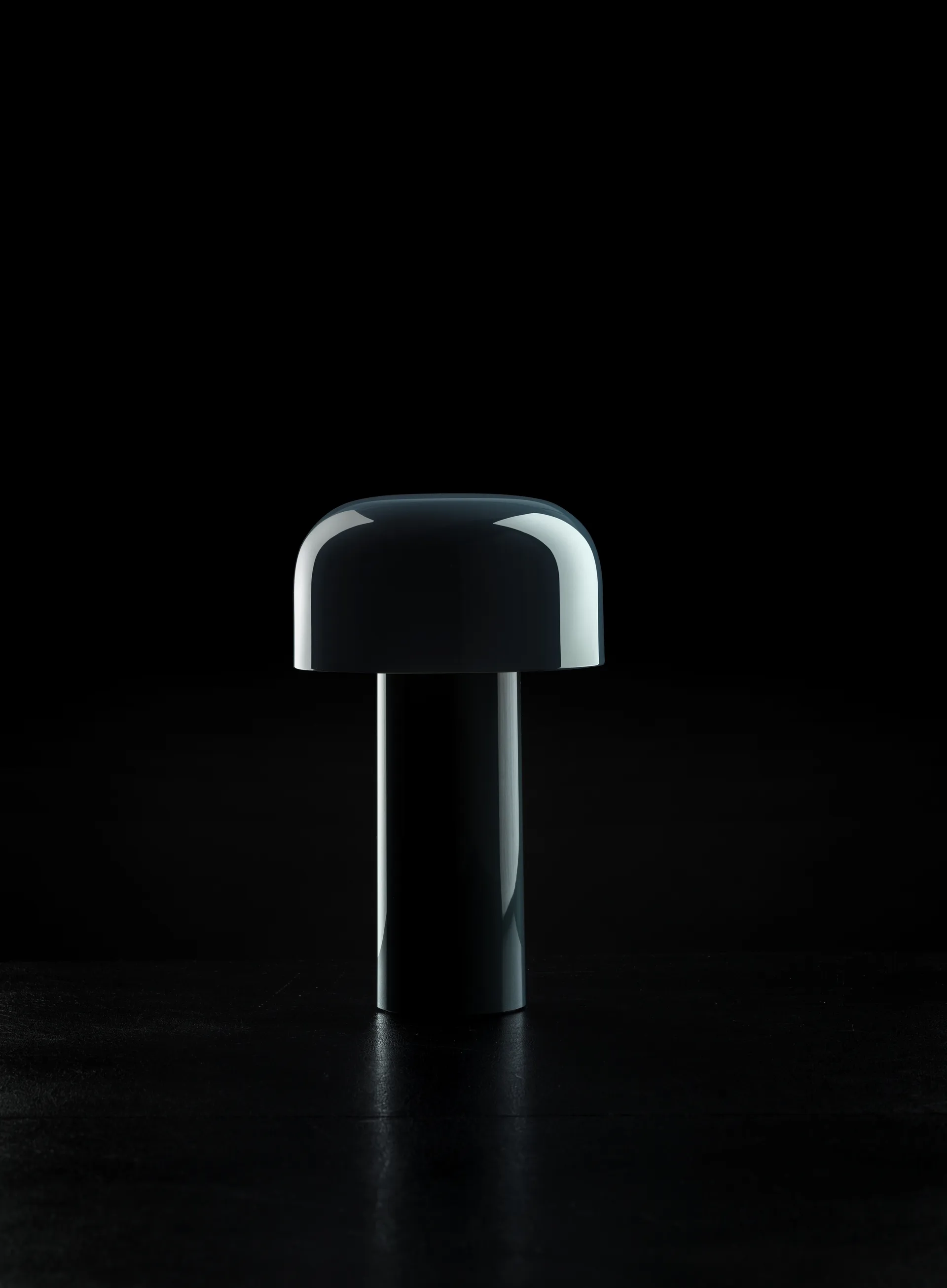 Bellhop kannettava pöytävalaisin, Blue grey, IP54 (sisä/ulkokäyttö) Flos