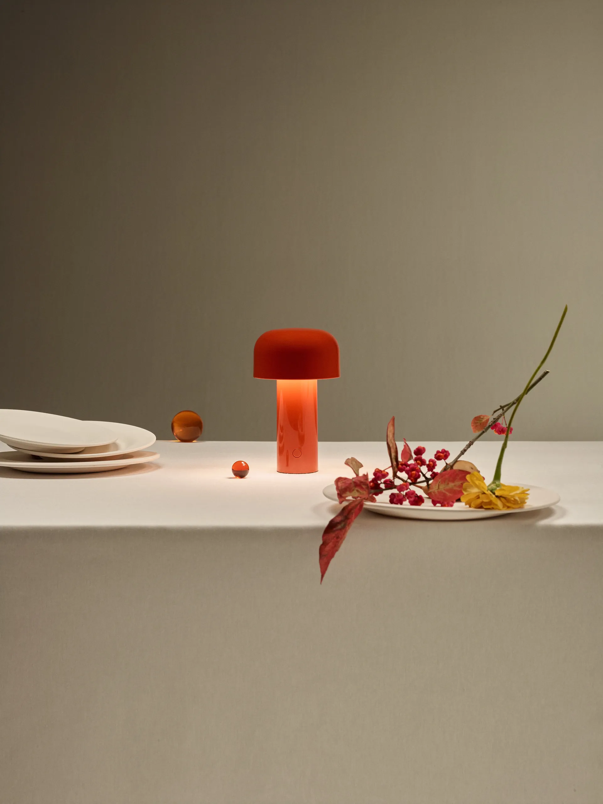 Bellhop kannettava pöytävalaisin, Brick red, IP54 (sisä/ulkokäyttö) Flos