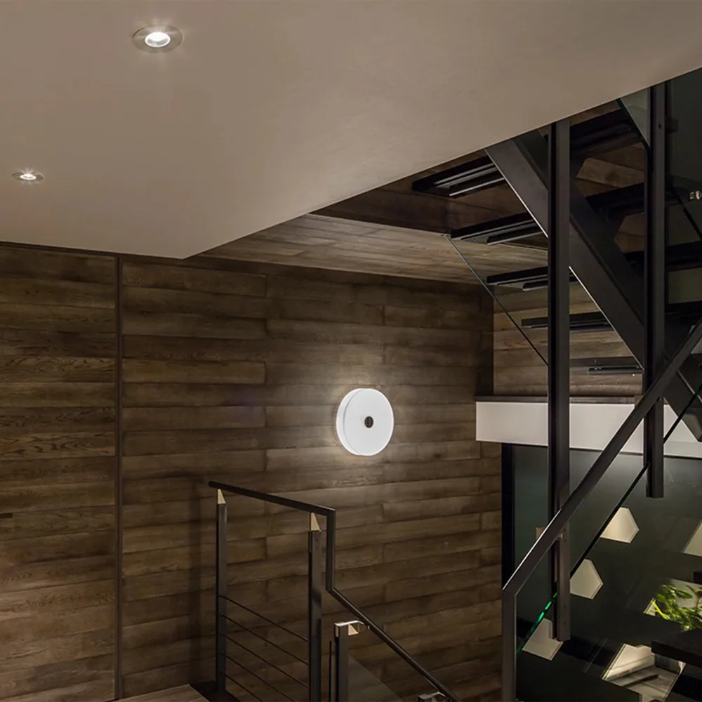 Button HL seinävalaisin, Valkoinen opaalilasi Flos