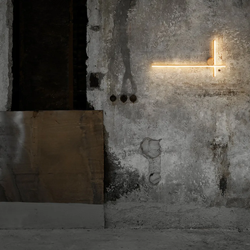 Coordinates W2 seinävalaisin, Alumiini Flos