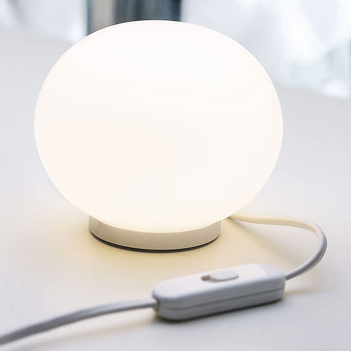 Glo-Ball Mini T pöytälamppu, Valkoinen opaalilasi Flos
