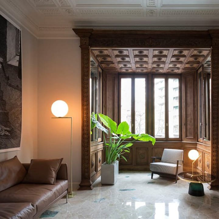 IC lights F1 lattiavalaisin, Harjattu messinki opaliainen Flos