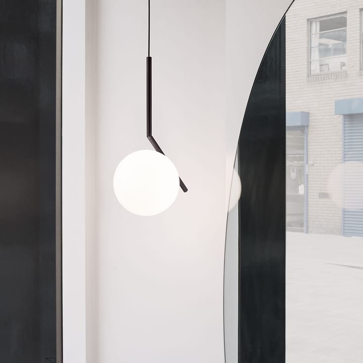 IC lights S2 kattovalaisin, Musta opali Flos