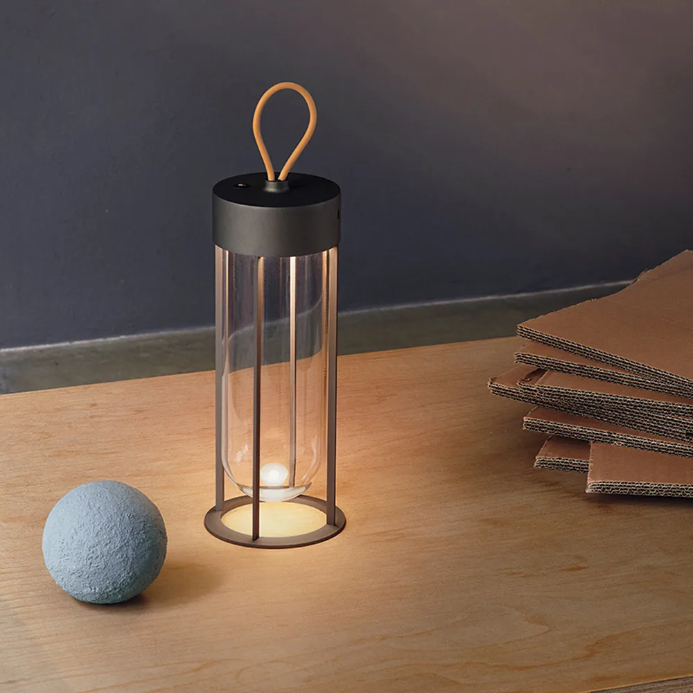 In Vitro pöytälamppu, Black, 2700 kelvin Flos