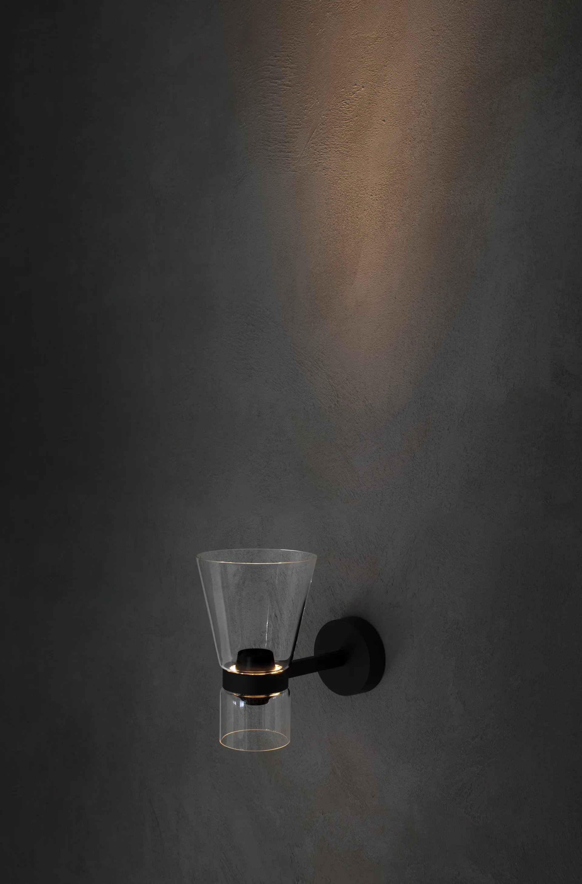 Nocturne Cone seinälamppu – musta,  Flos