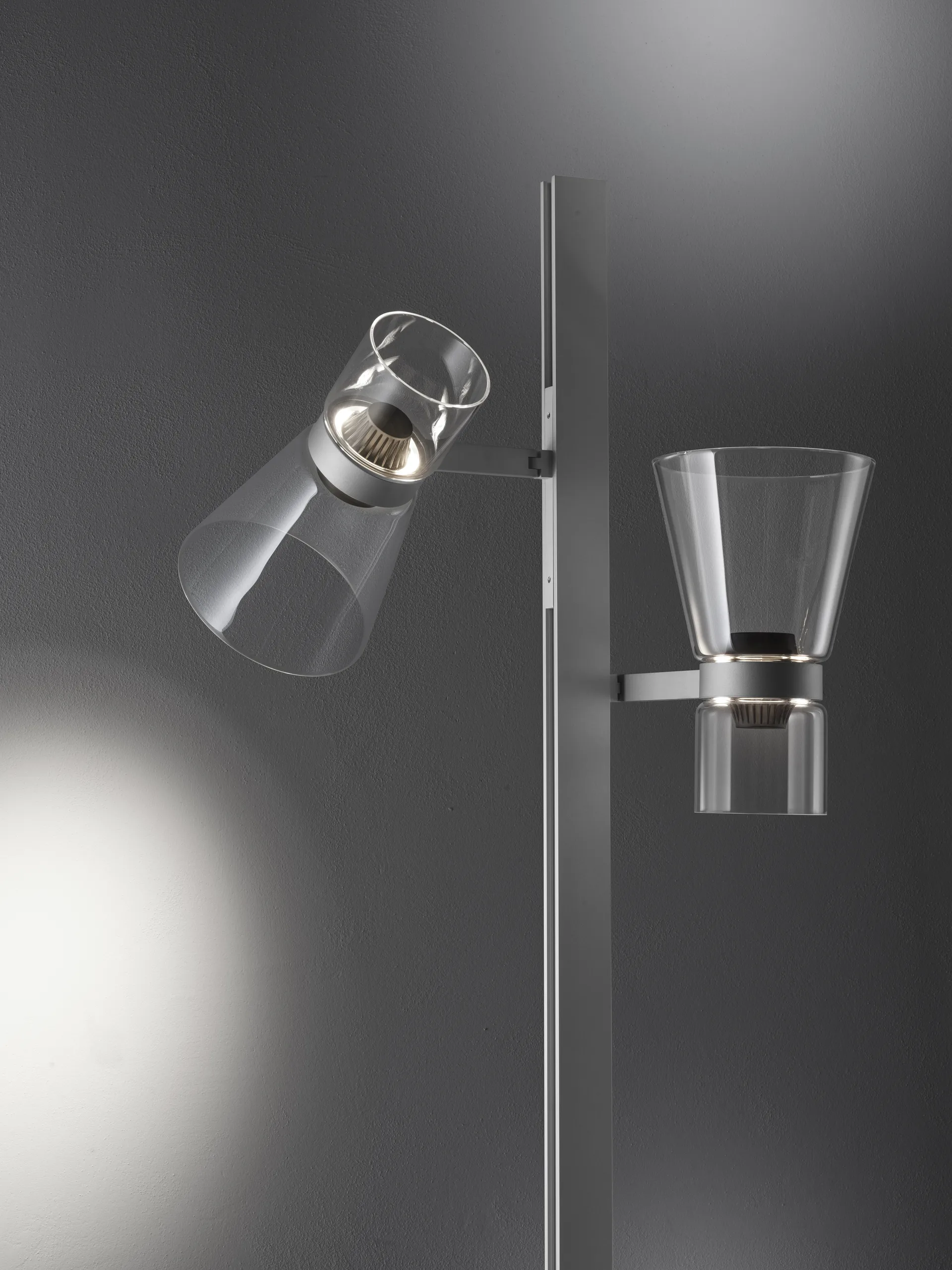 Nocturne F2 cone lattiavalaisin – Silver,  Flos