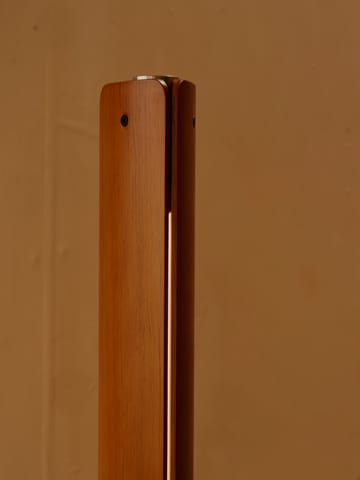 Seki-han lattiavalaisin 226 cm - Heat treatened ash-black metal - Flos