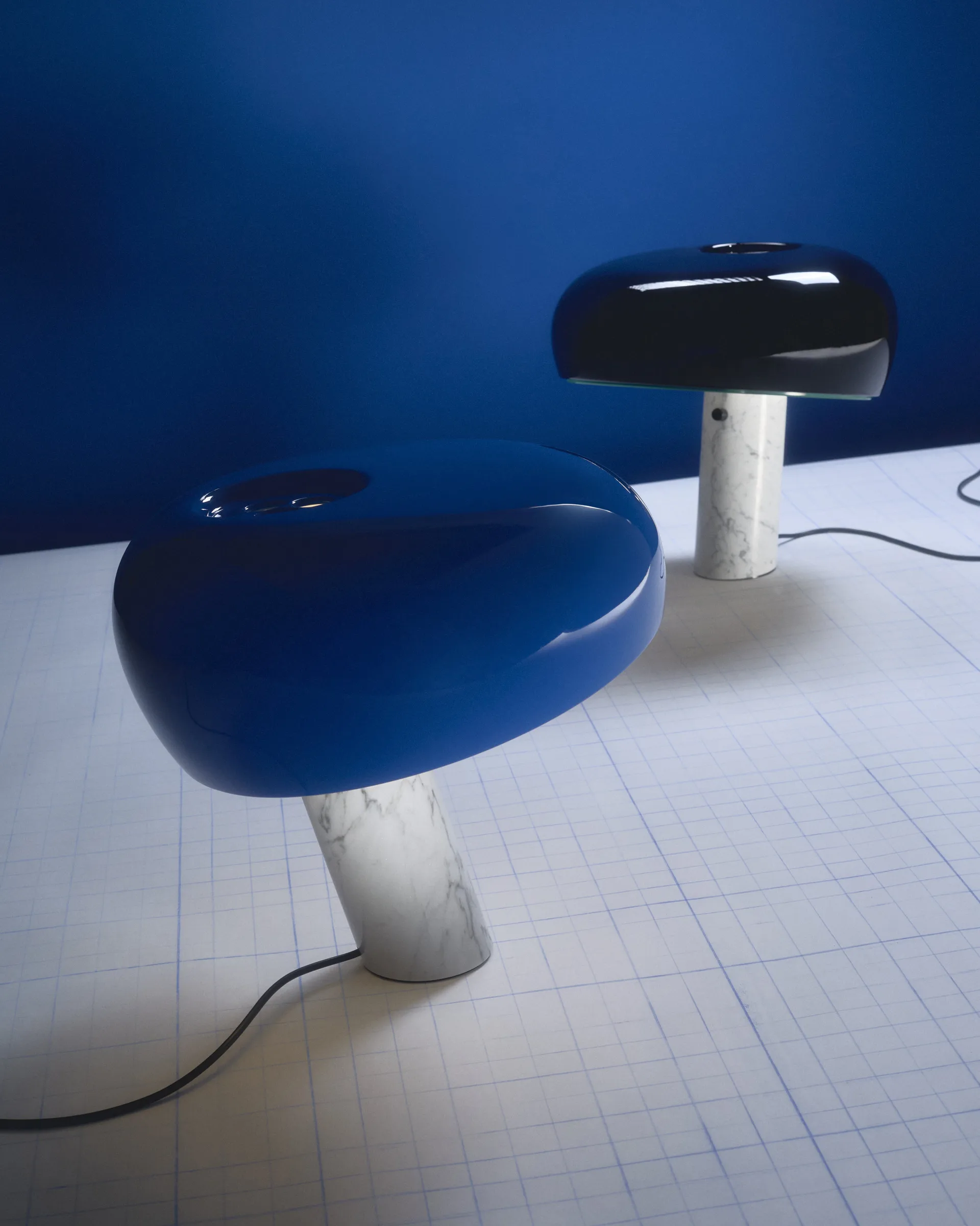 Snoopy pöytälamppu, Navy blue Flos