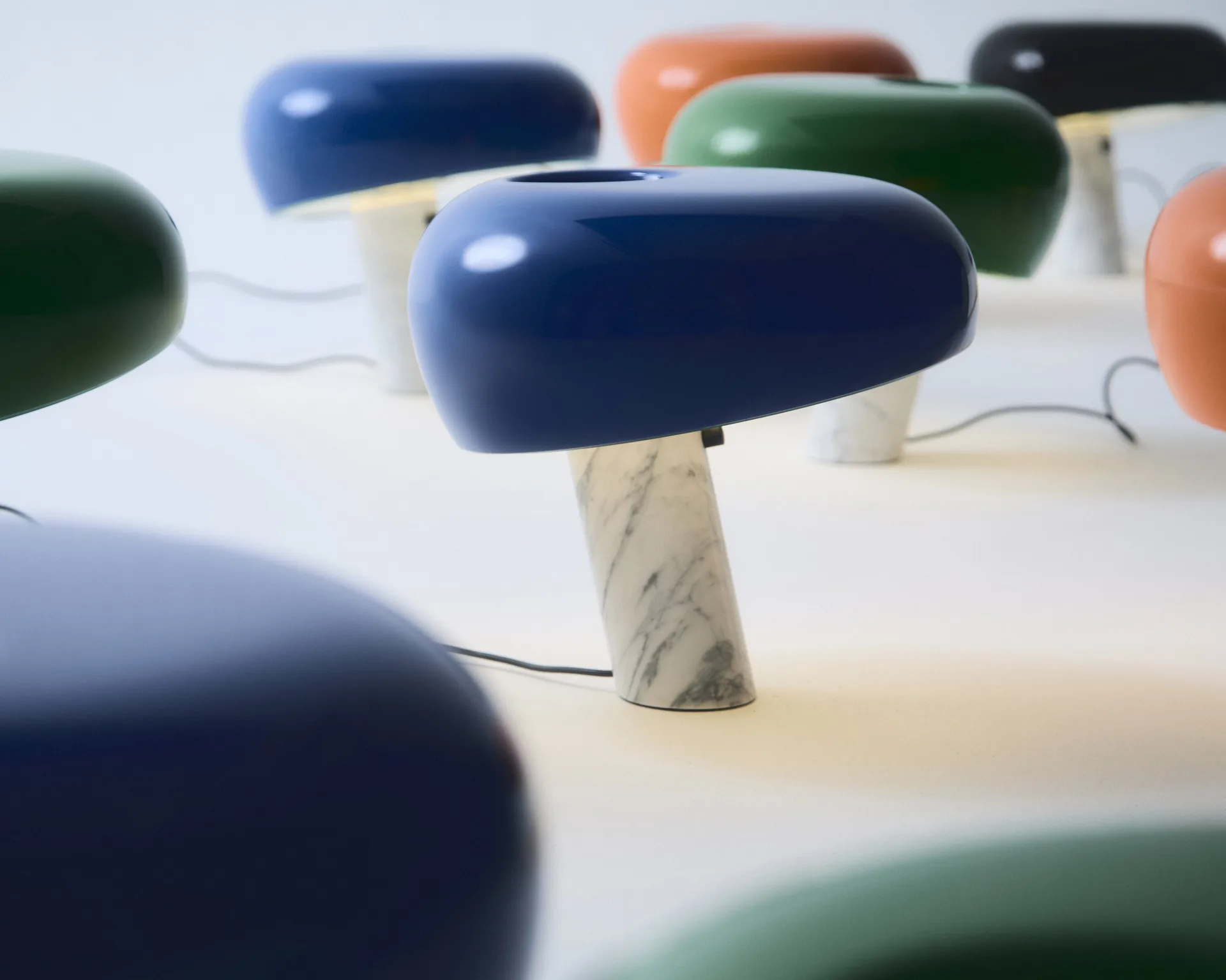 Snoopy pöytälamppu, Navy blue Flos