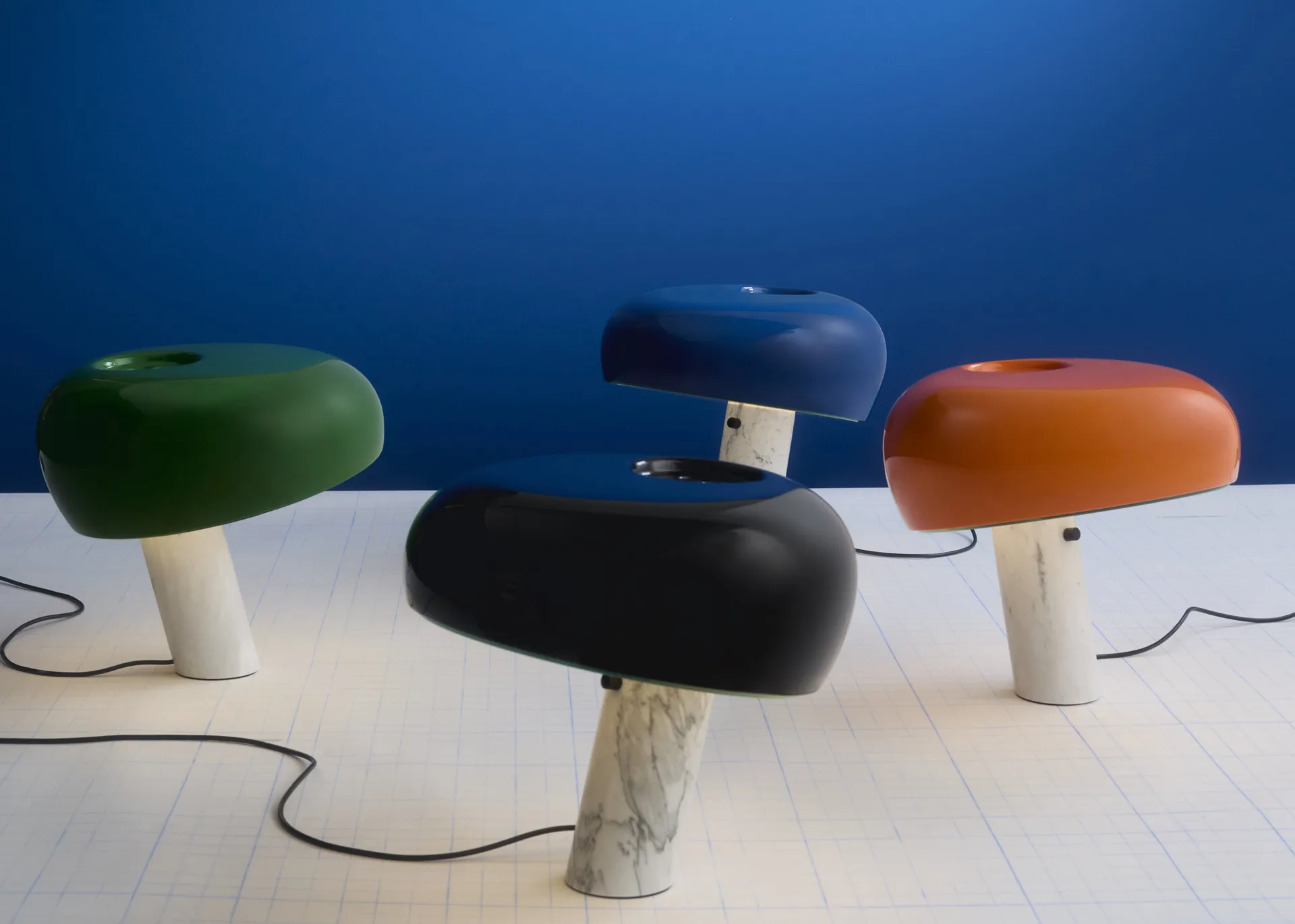 Snoopy pöytälamppu, Orange Flos