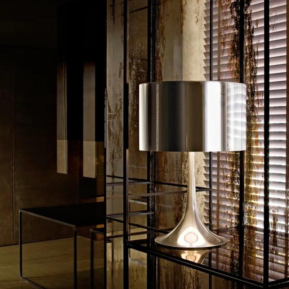 Spun Light T2 pöytälamppu, Valkoinen Flos