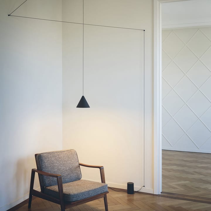 String Light Cone kattovalaisin, Musta, 12 m johto Flos