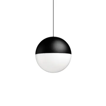String Light Sphere kattovalaisin - Musta, 22 m johto - Flos